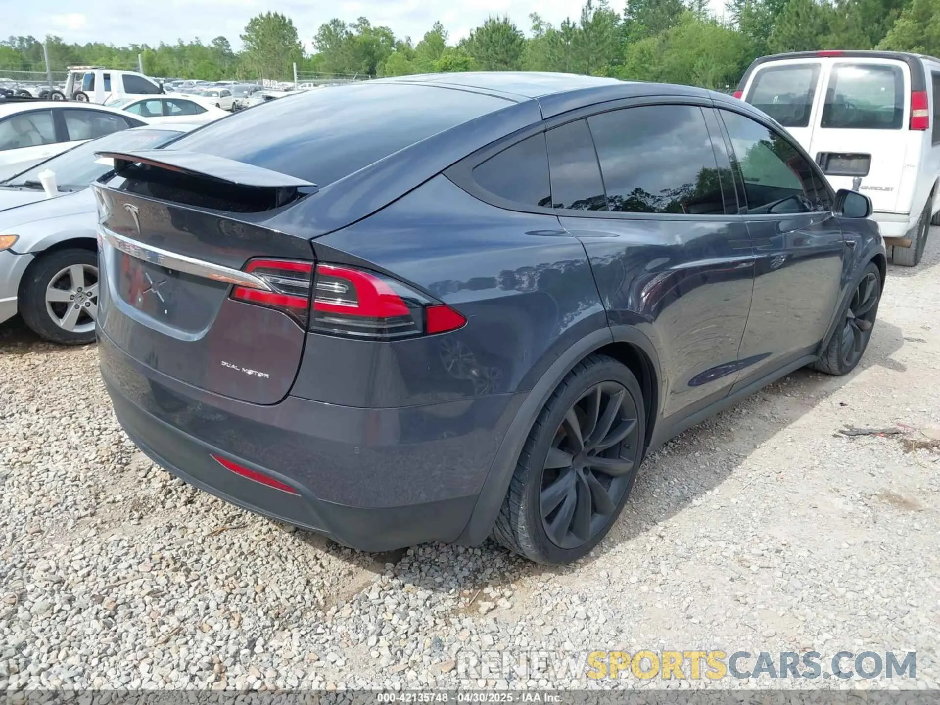 4 Photograph of a damaged car 5YJXCDE27KF204354 TESLA MODEL X 2019