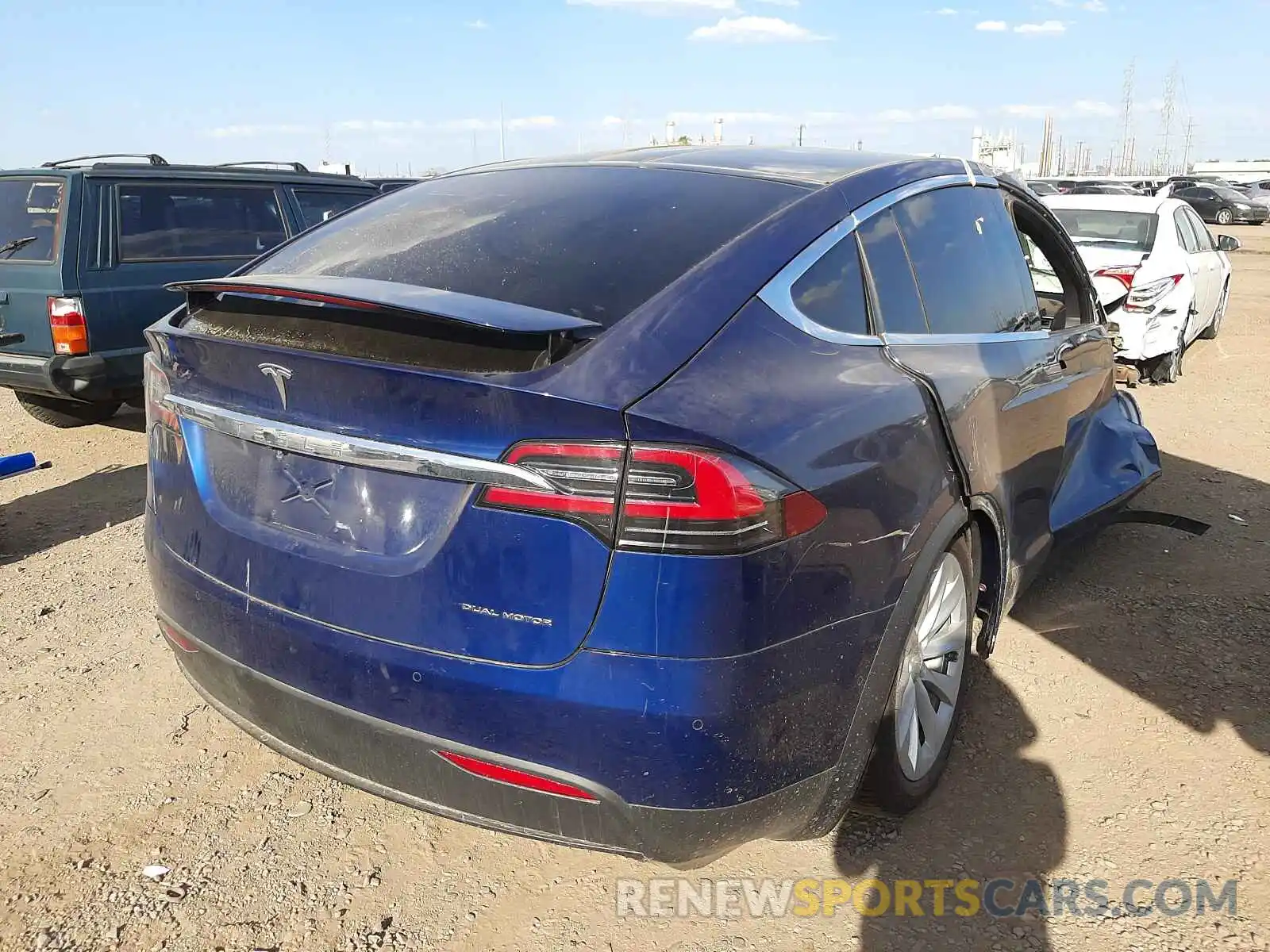 4 Photograph of a damaged car 5YJXCAE20LF234554 TESLA MODEL X 2020