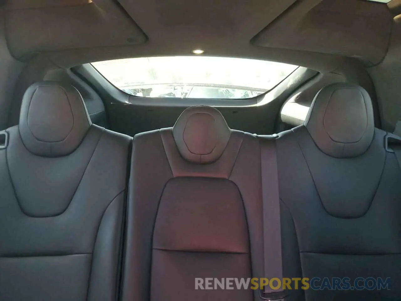 10 Photograph of a damaged car 5YJXCAE21LF219478 TESLA MODEL X 2020