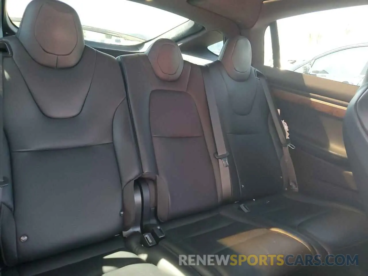 11 Photograph of a damaged car 5YJXCAE21LF219478 TESLA MODEL X 2020