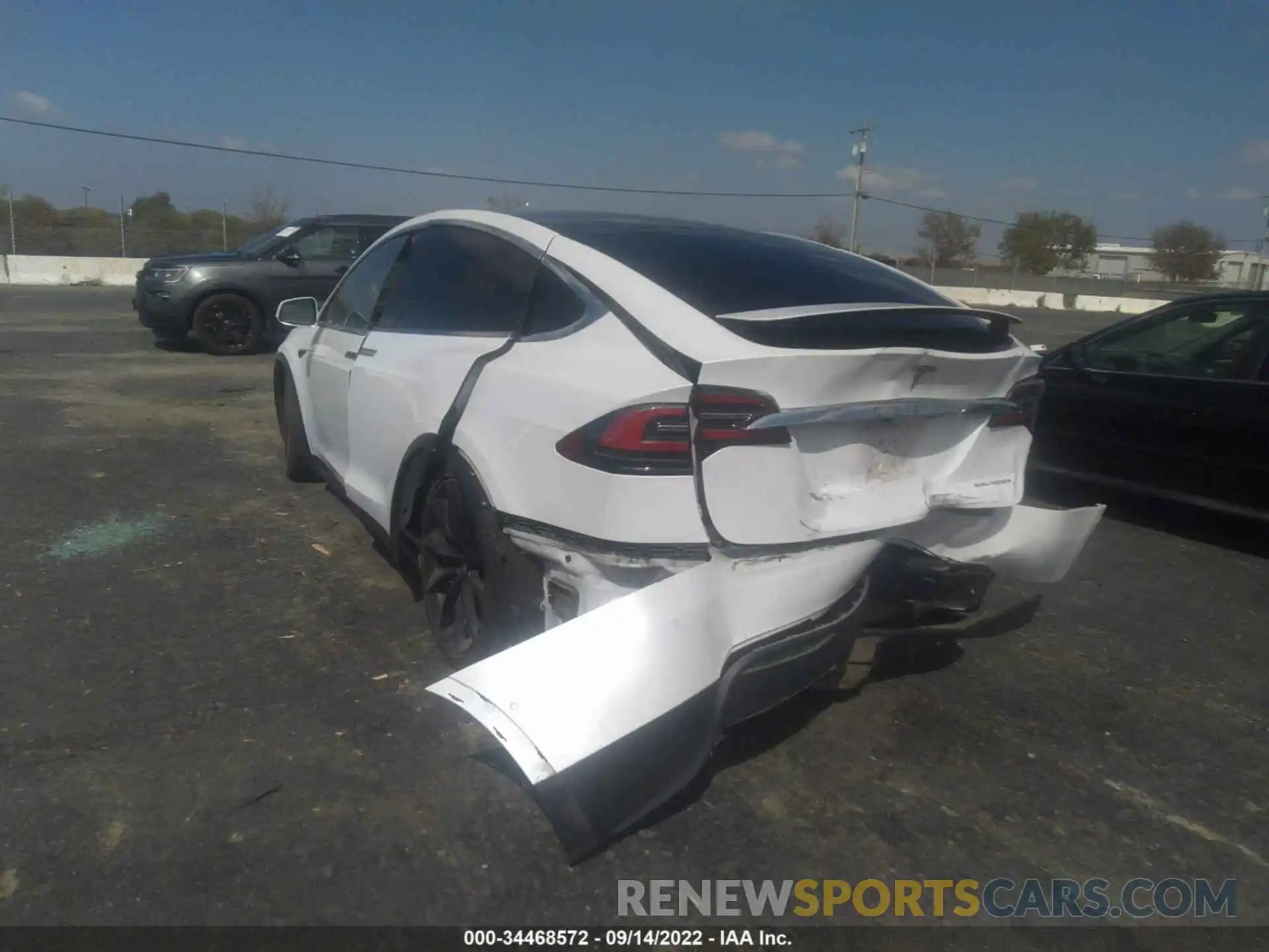 3 Photograph of a damaged car 5YJXCAE21LF305289 TESLA MODEL X 2020