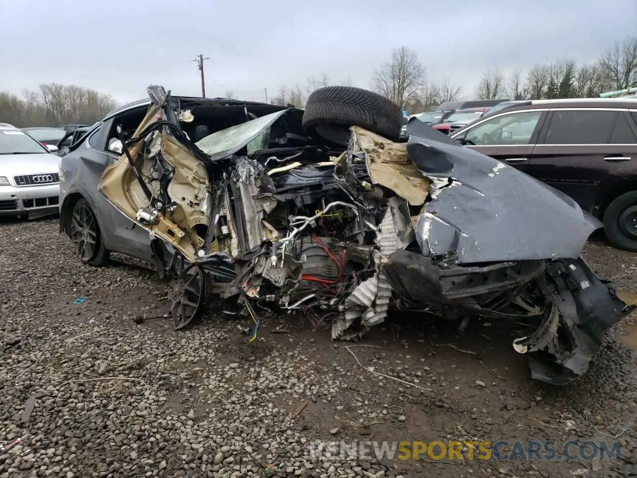 4 Photograph of a damaged car 5YJXCAE22LF236001 TESLA MODEL X 2020