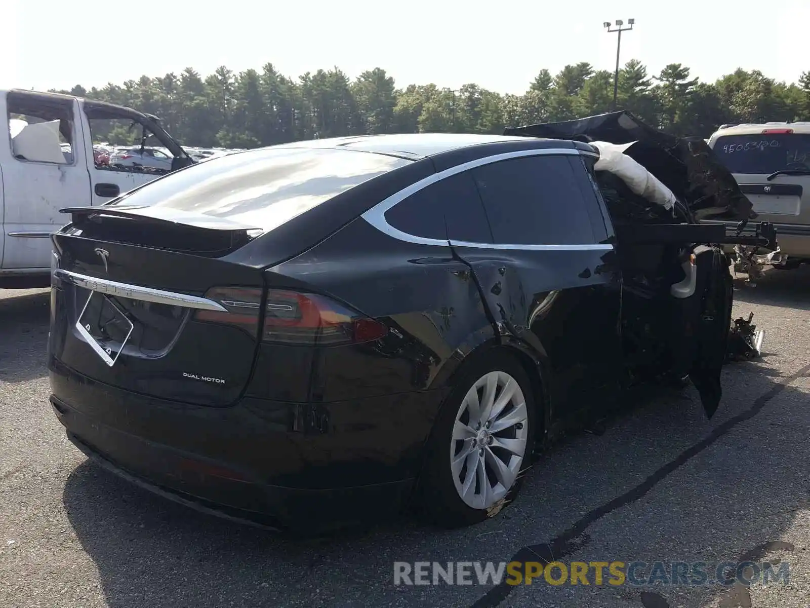 4 Photograph of a damaged car 5YJXCAE22LF244809 TESLA MODEL X 2020