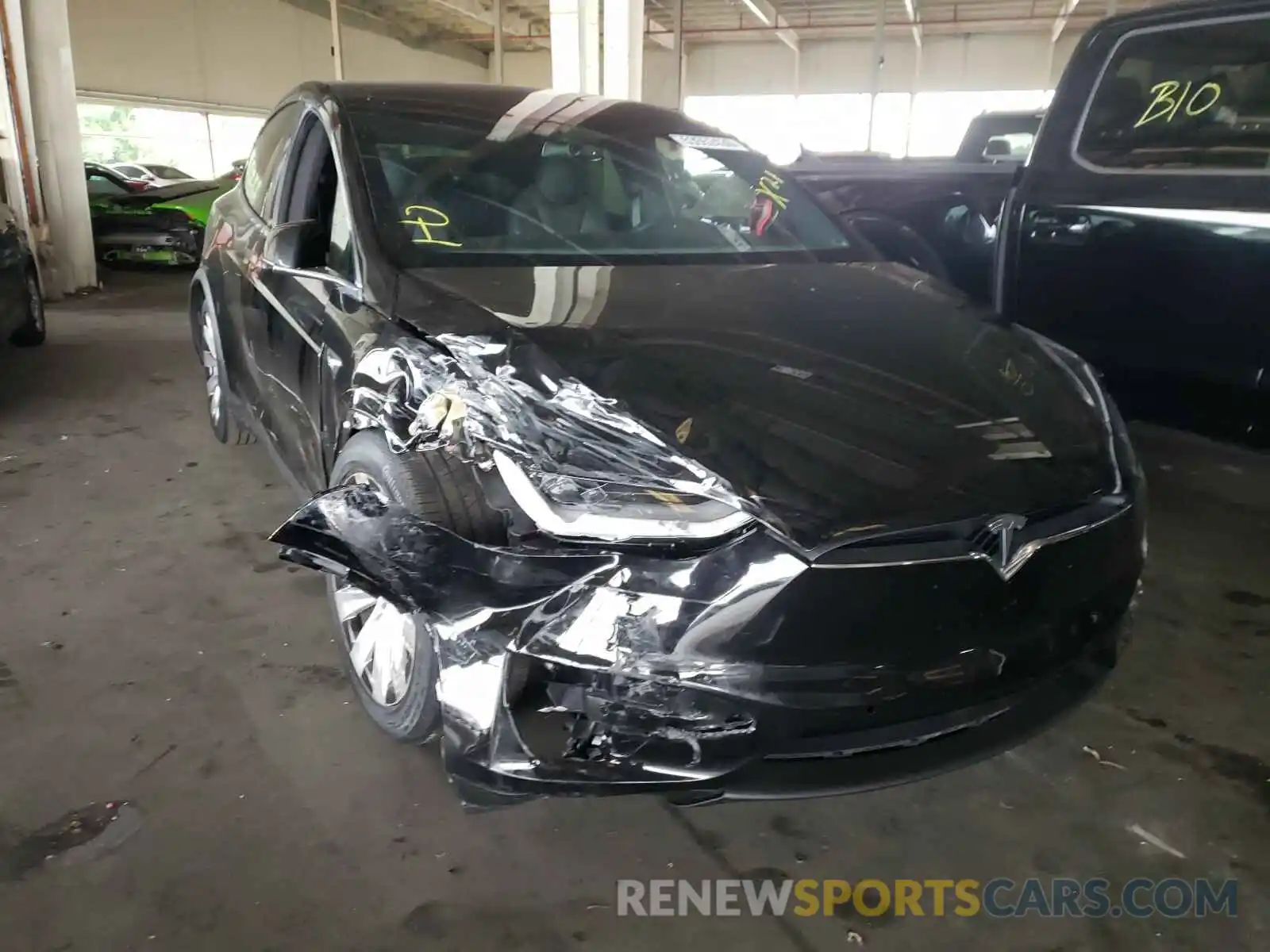 1 Photograph of a damaged car 5YJXCAE23LF272098 TESLA MODEL X 2020