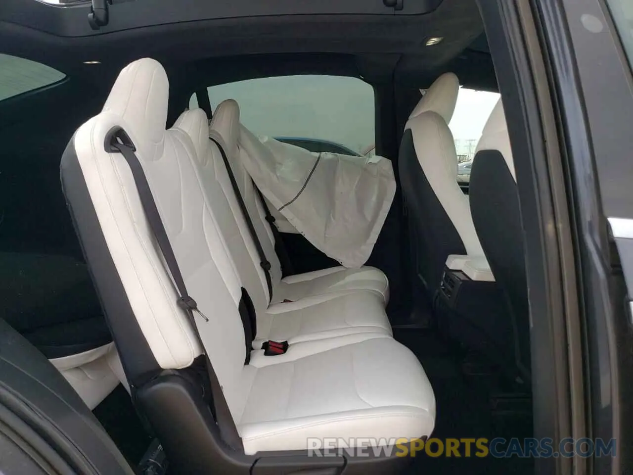 10 Photograph of a damaged car 5YJXCAE24LF234041 TESLA MODEL X 2020