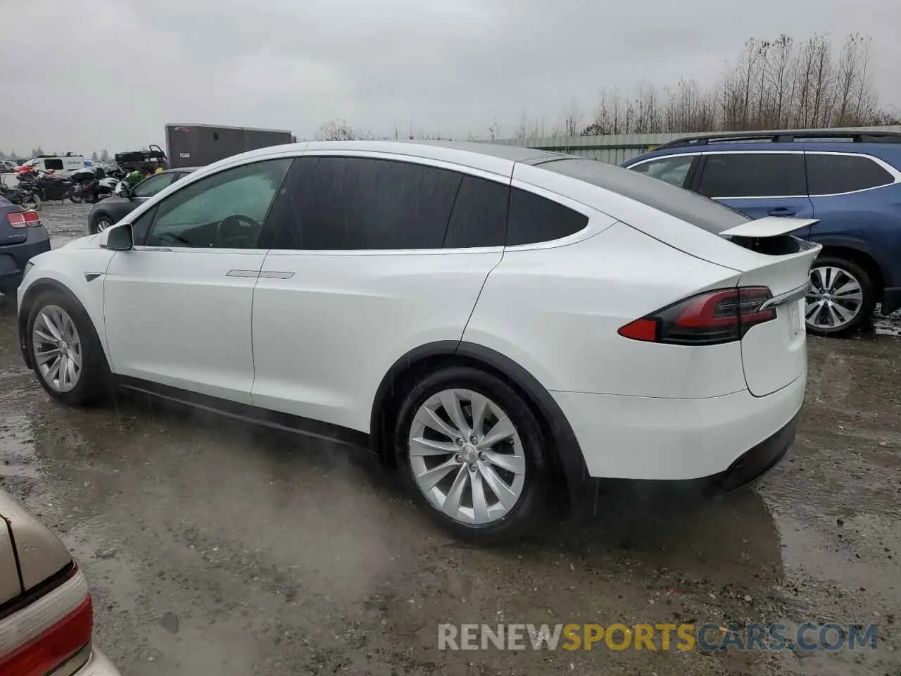 2 Photograph of a damaged car 5YJXCAE24LF239384 TESLA MODEL X 2020
