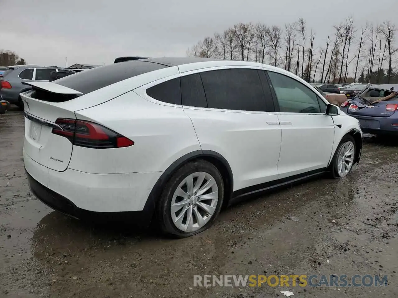 3 Photograph of a damaged car 5YJXCAE24LF239384 TESLA MODEL X 2020