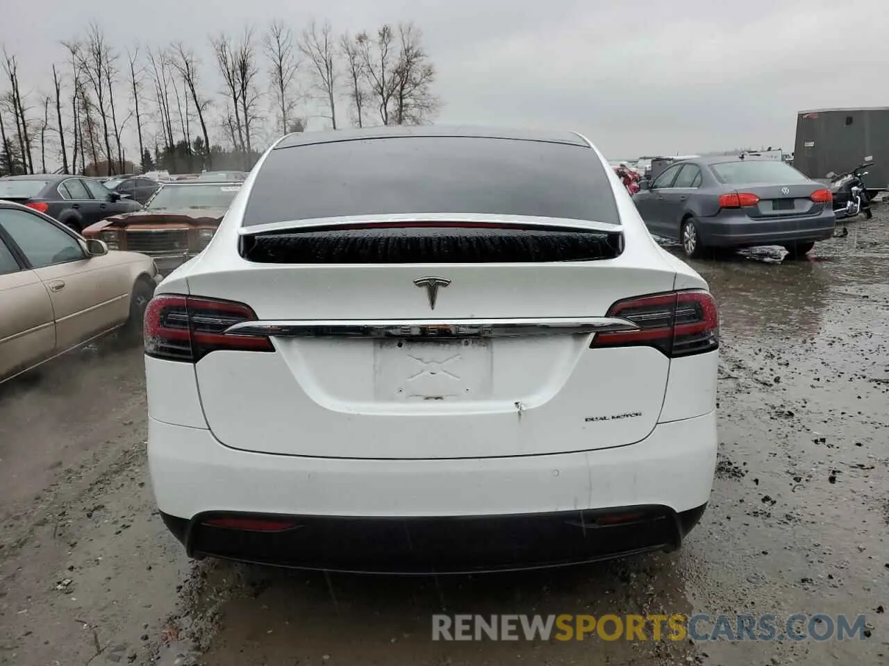 6 Photograph of a damaged car 5YJXCAE24LF239384 TESLA MODEL X 2020