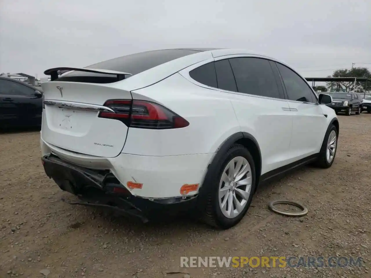 4 Photograph of a damaged car 5YJXCAE24LF286172 TESLA MODEL X 2020