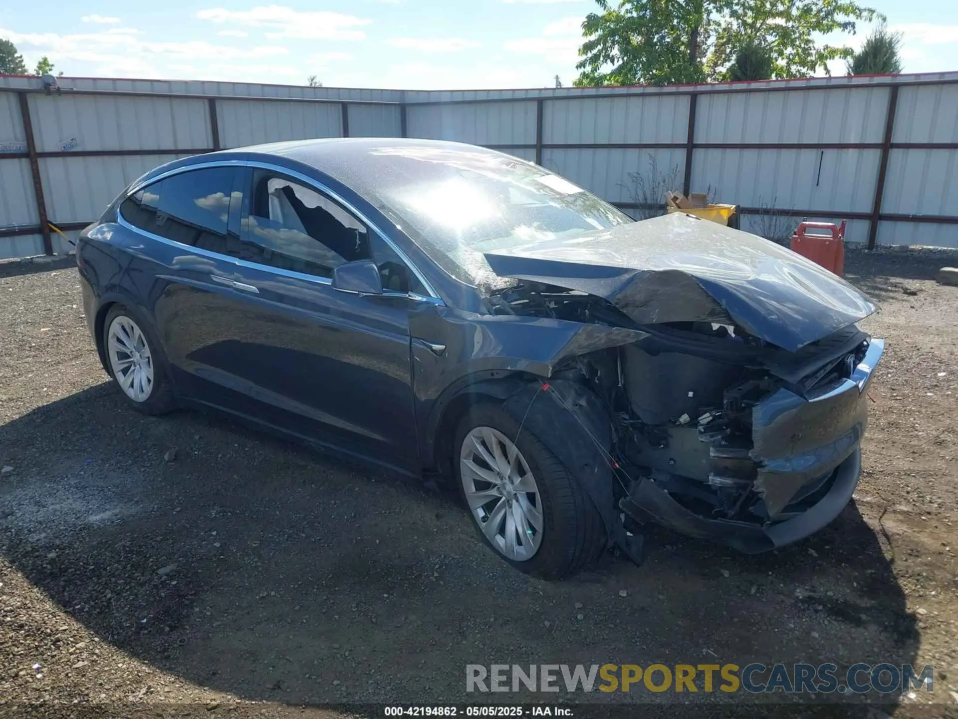 1 Photograph of a damaged car 5YJXCAE25LF260860 TESLA MODEL X 2020