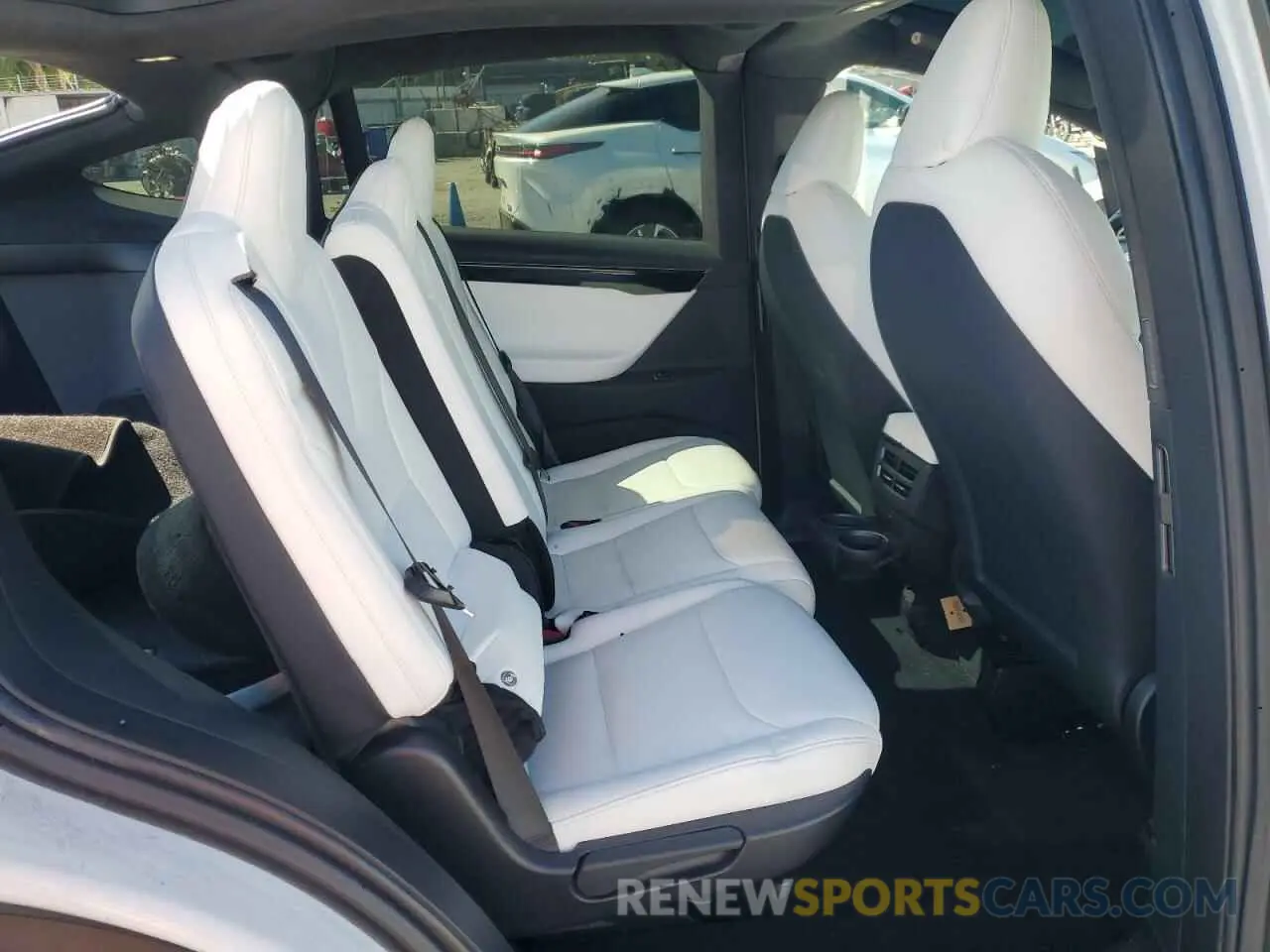 12 Photograph of a damaged car 5YJXCAE26LF270135 TESLA MODEL X 2020
