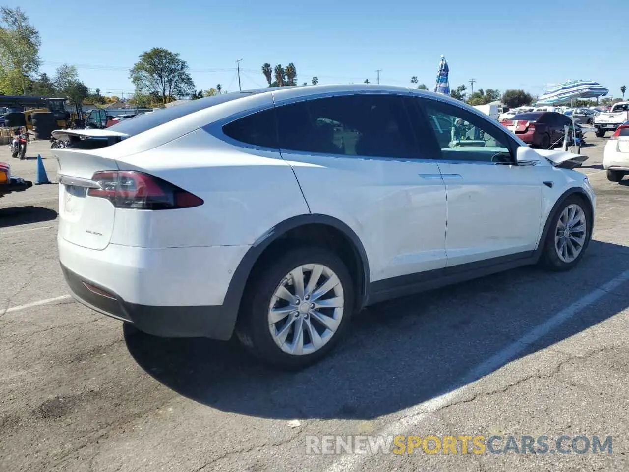 3 Photograph of a damaged car 5YJXCAE26LF270135 TESLA MODEL X 2020