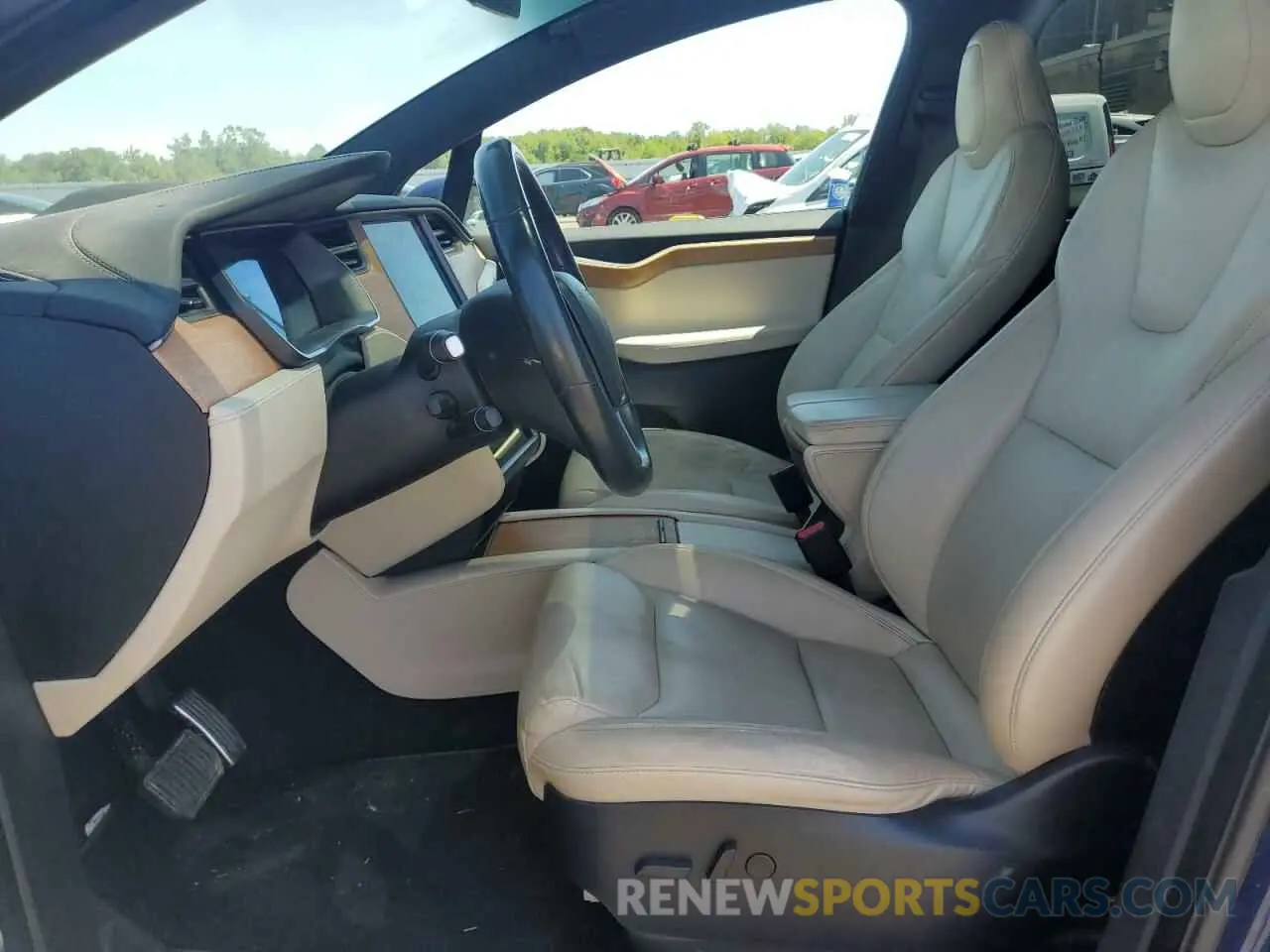 7 Photograph of a damaged car 5YJXCAE27LF300517 TESLA MODEL X 2020