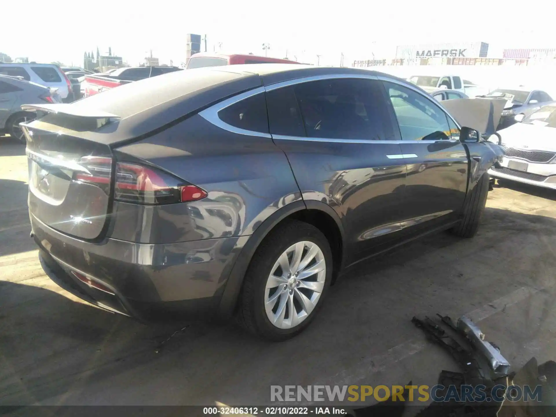 4 Photograph of a damaged car 5YJXCAE27LF305300 TESLA MODEL X 2020