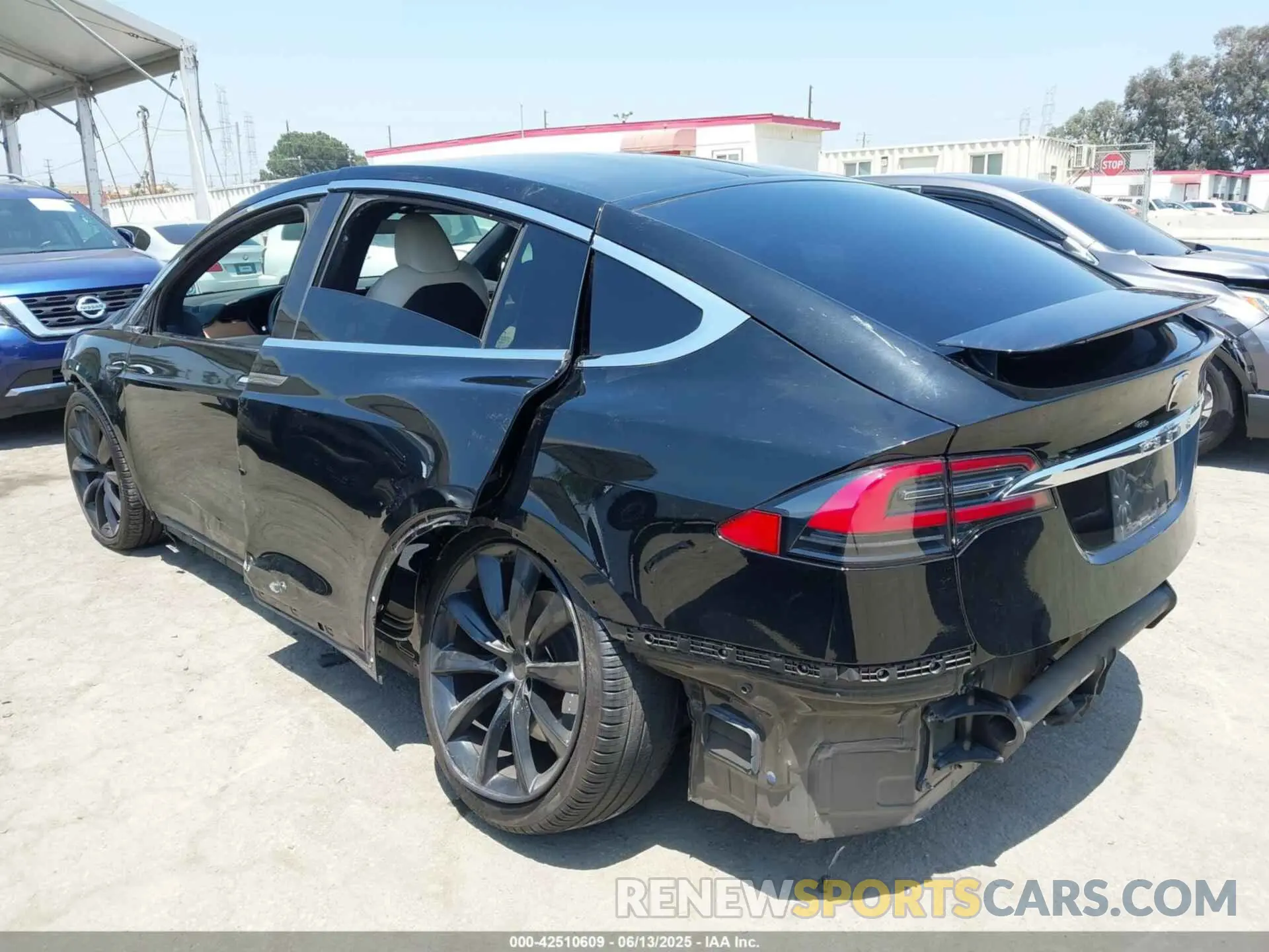 3 Photograph of a damaged car 5YJXCAE28LF248332 TESLA MODEL X 2020