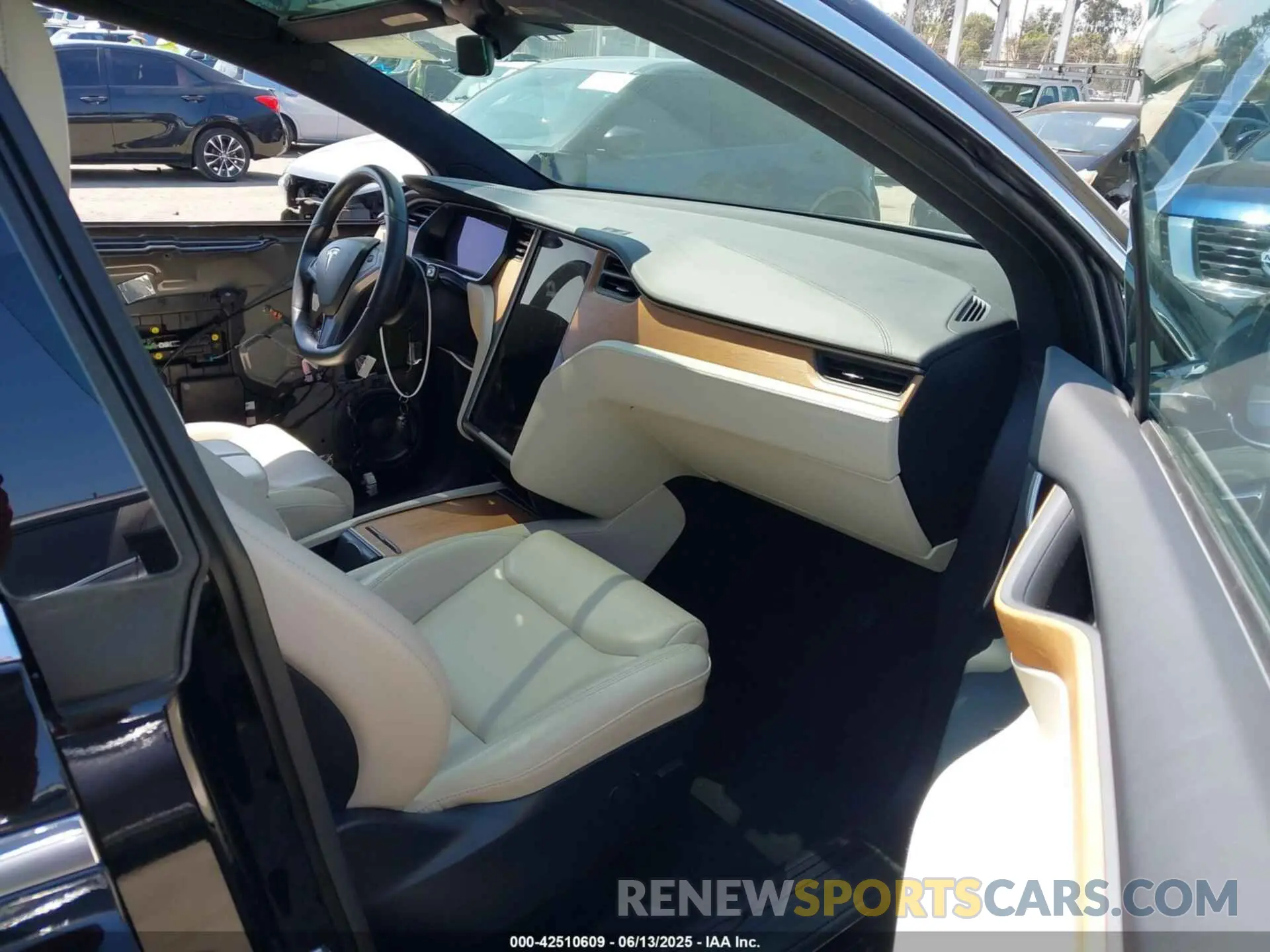 5 Photograph of a damaged car 5YJXCAE28LF248332 TESLA MODEL X 2020
