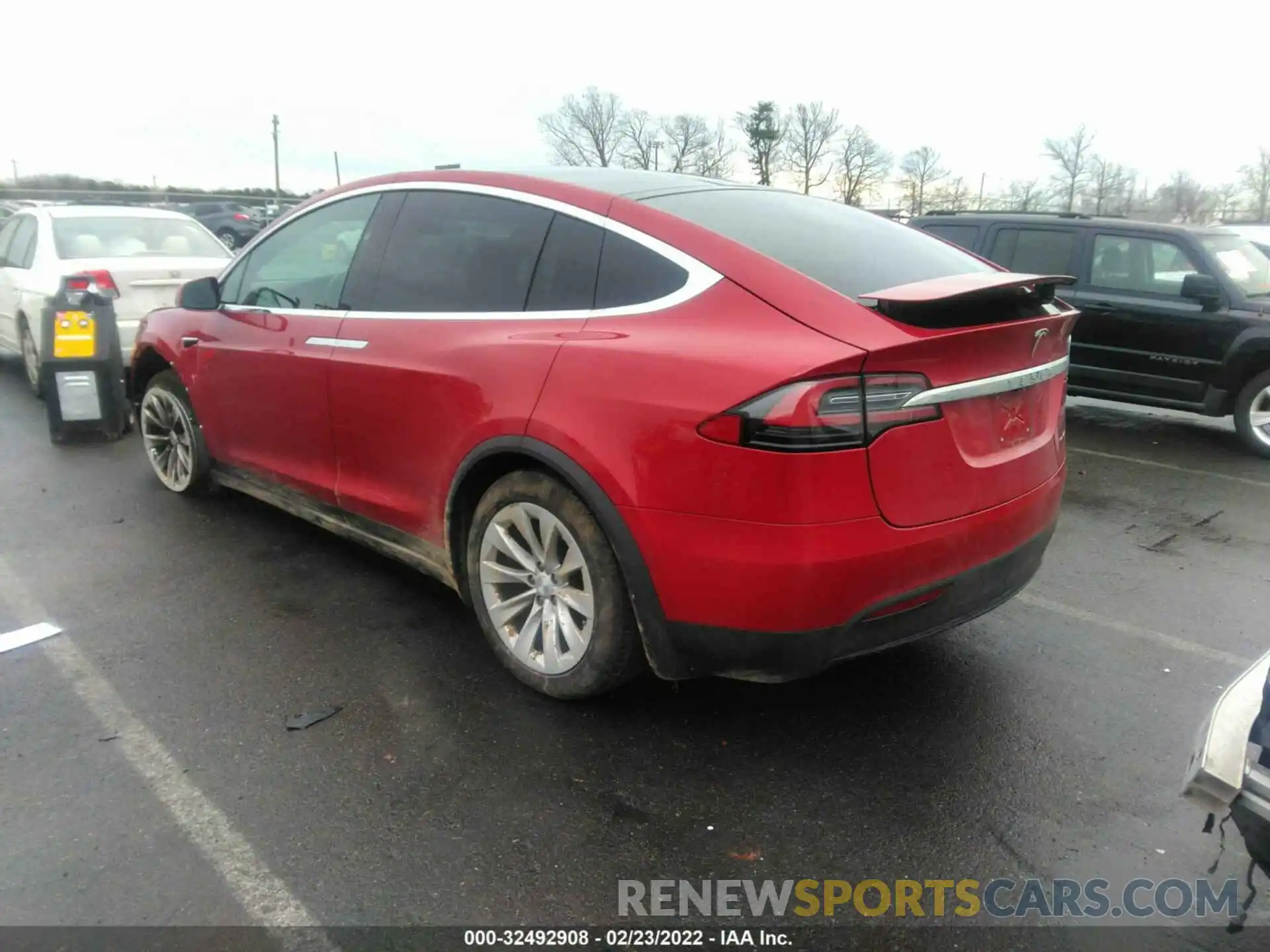 3 Photograph of a damaged car 5YJXCAE2XLF237297 TESLA MODEL X 2020