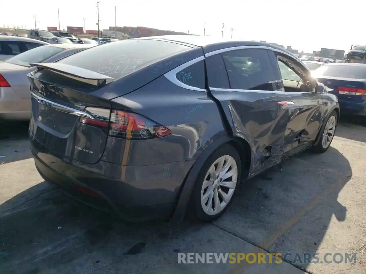 4 Photograph of a damaged car 5YJXCAE2XLF248039 TESLA MODEL X 2020