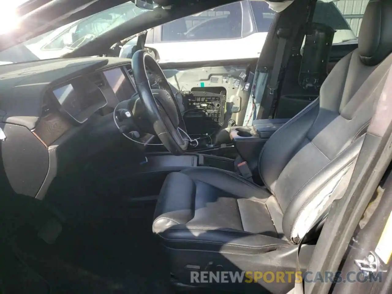 5 Photograph of a damaged car 5YJXCAE2XLF248039 TESLA MODEL X 2020