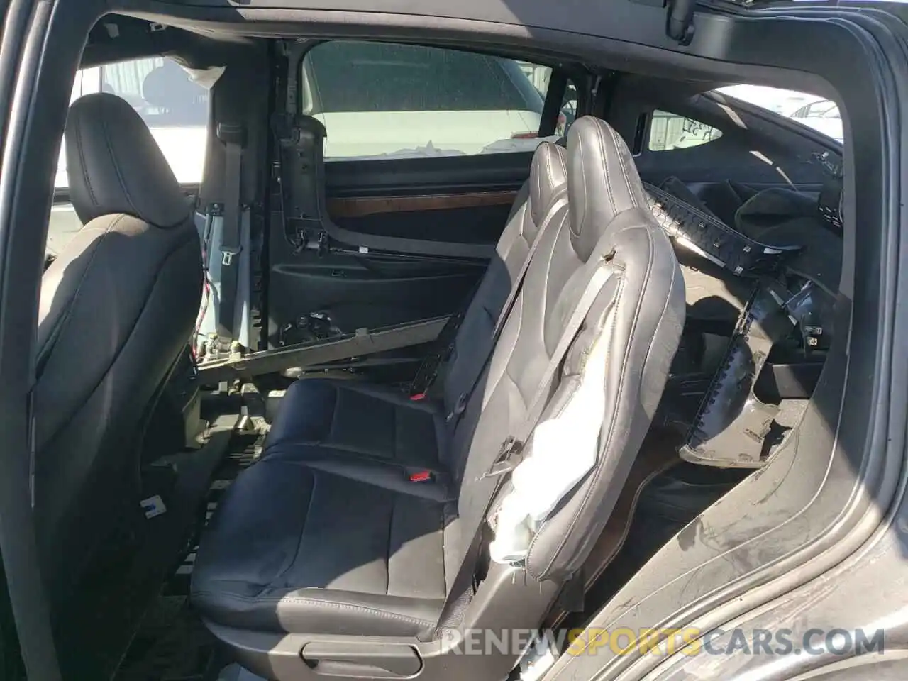 6 Photograph of a damaged car 5YJXCAE2XLF248039 TESLA MODEL X 2020