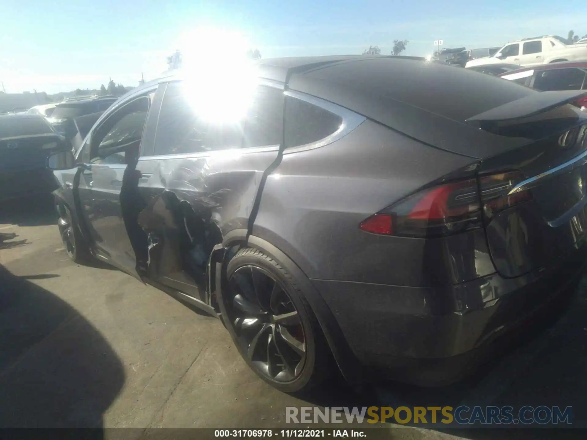 3 Photograph of a damaged car 5YJXCAE47LF261798 TESLA MODEL X 2020