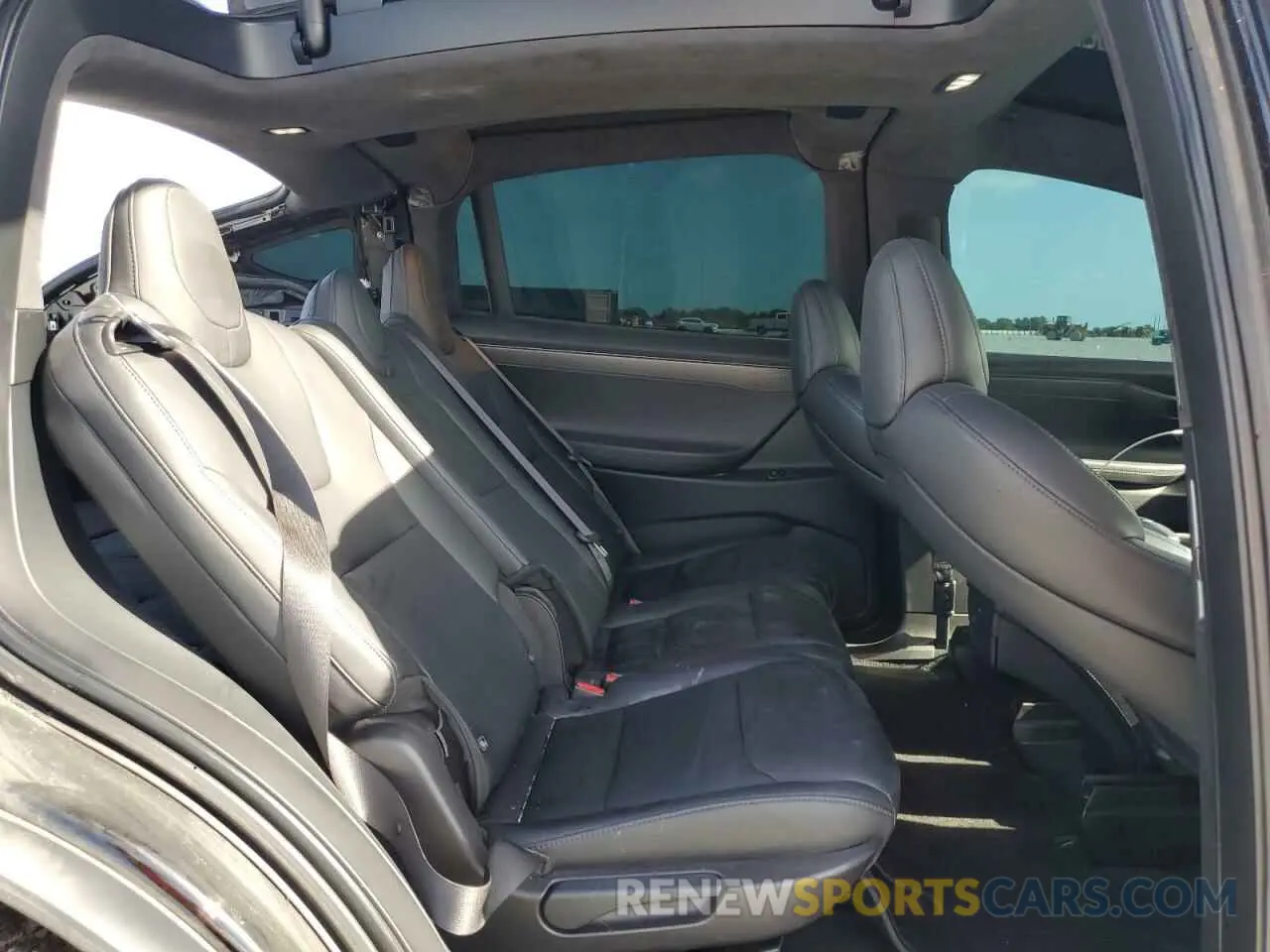 10 Photograph of a damaged car 5YJXCAE48LF300320 TESLA MODEL X 2020