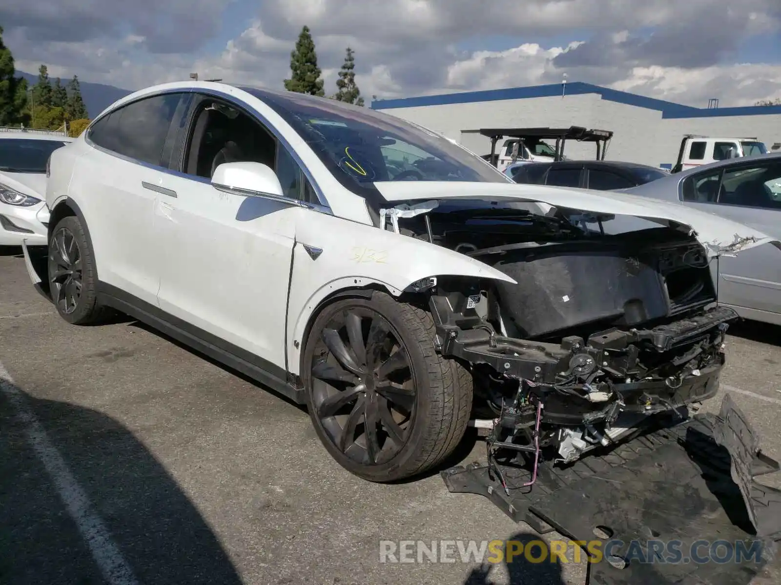 1 Photograph of a damaged car 5YJXCBE20LF242014 TESLA MODEL X 2020