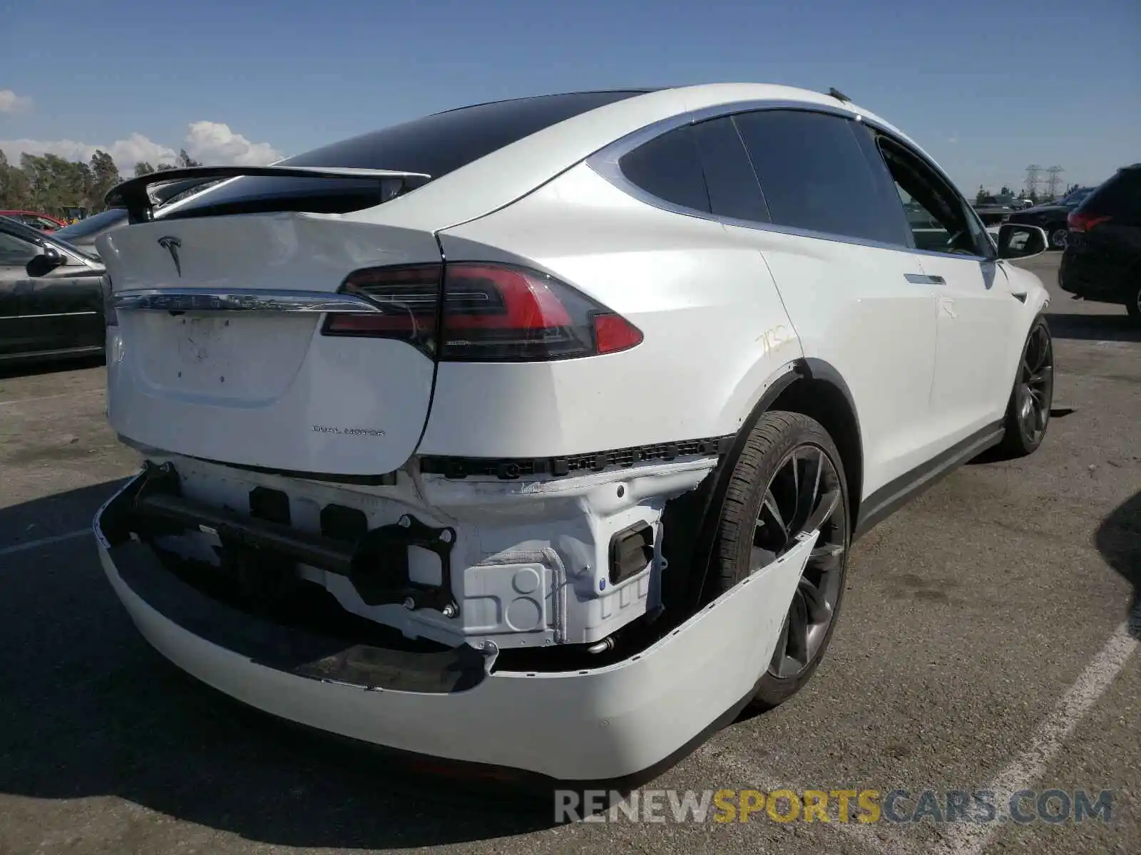 4 Photograph of a damaged car 5YJXCBE20LF242014 TESLA MODEL X 2020