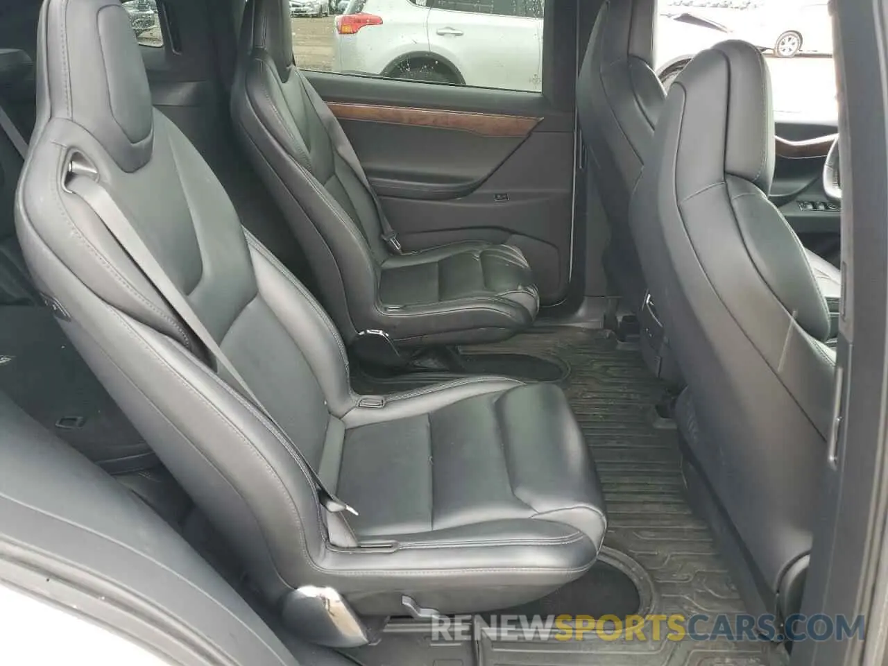 11 Photograph of a damaged car 5YJXCBE21LF210477 TESLA MODEL X 2020