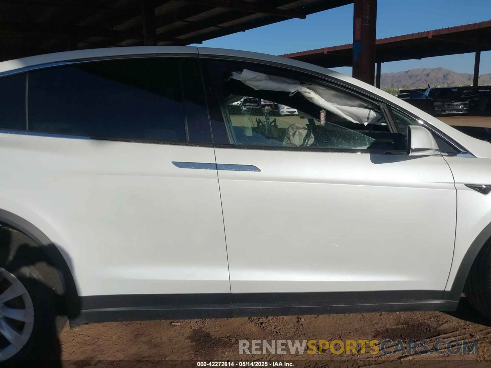 13 Photograph of a damaged car 5YJXCBE21LF238490 TESLA MODEL X 2020