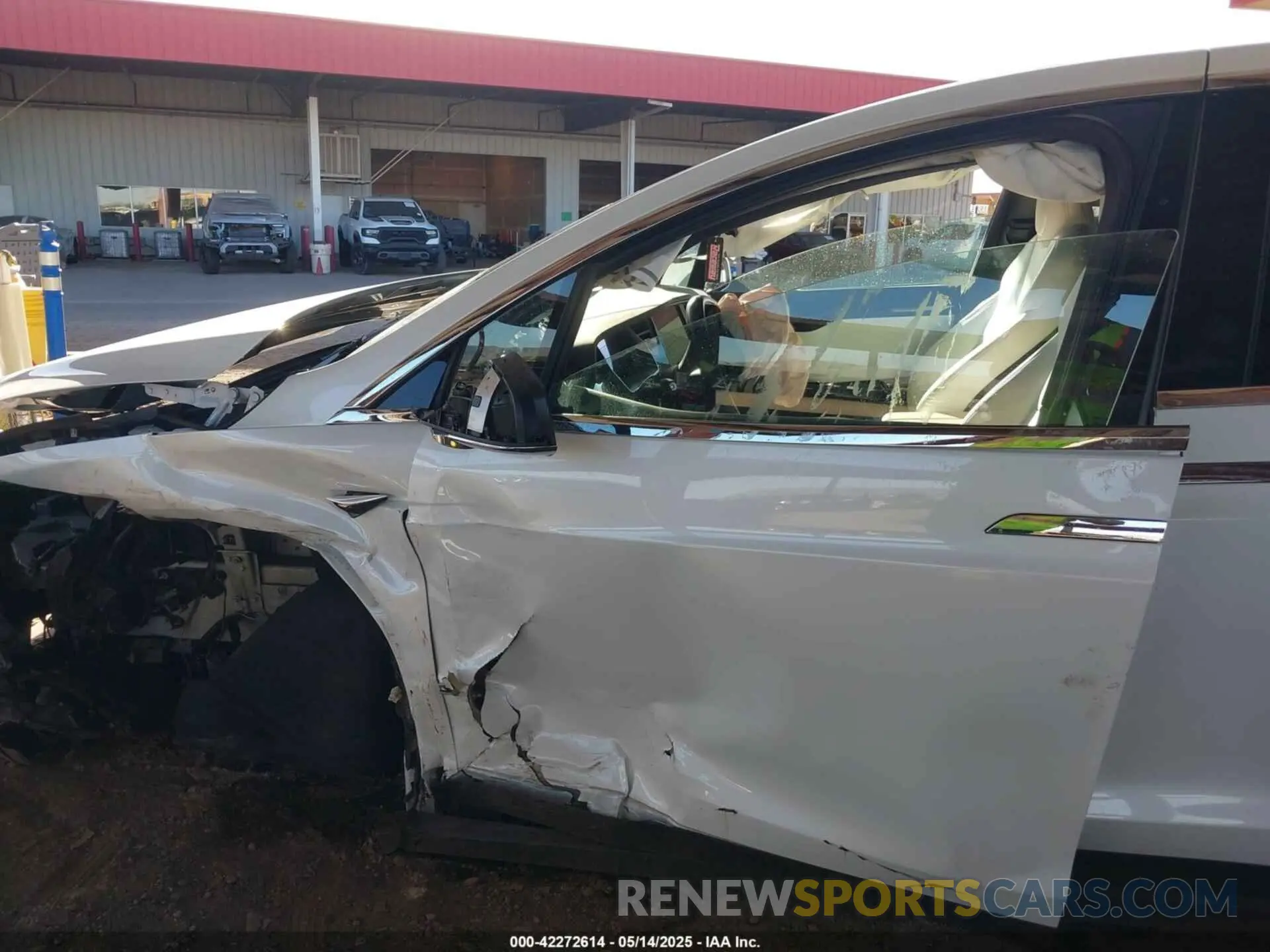 6 Photograph of a damaged car 5YJXCBE21LF238490 TESLA MODEL X 2020