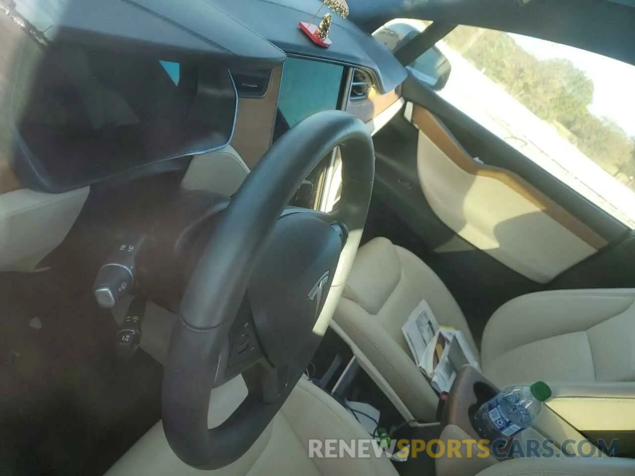 9 Photograph of a damaged car 5YJXCBE21LF300650 TESLA MODEL X 2020