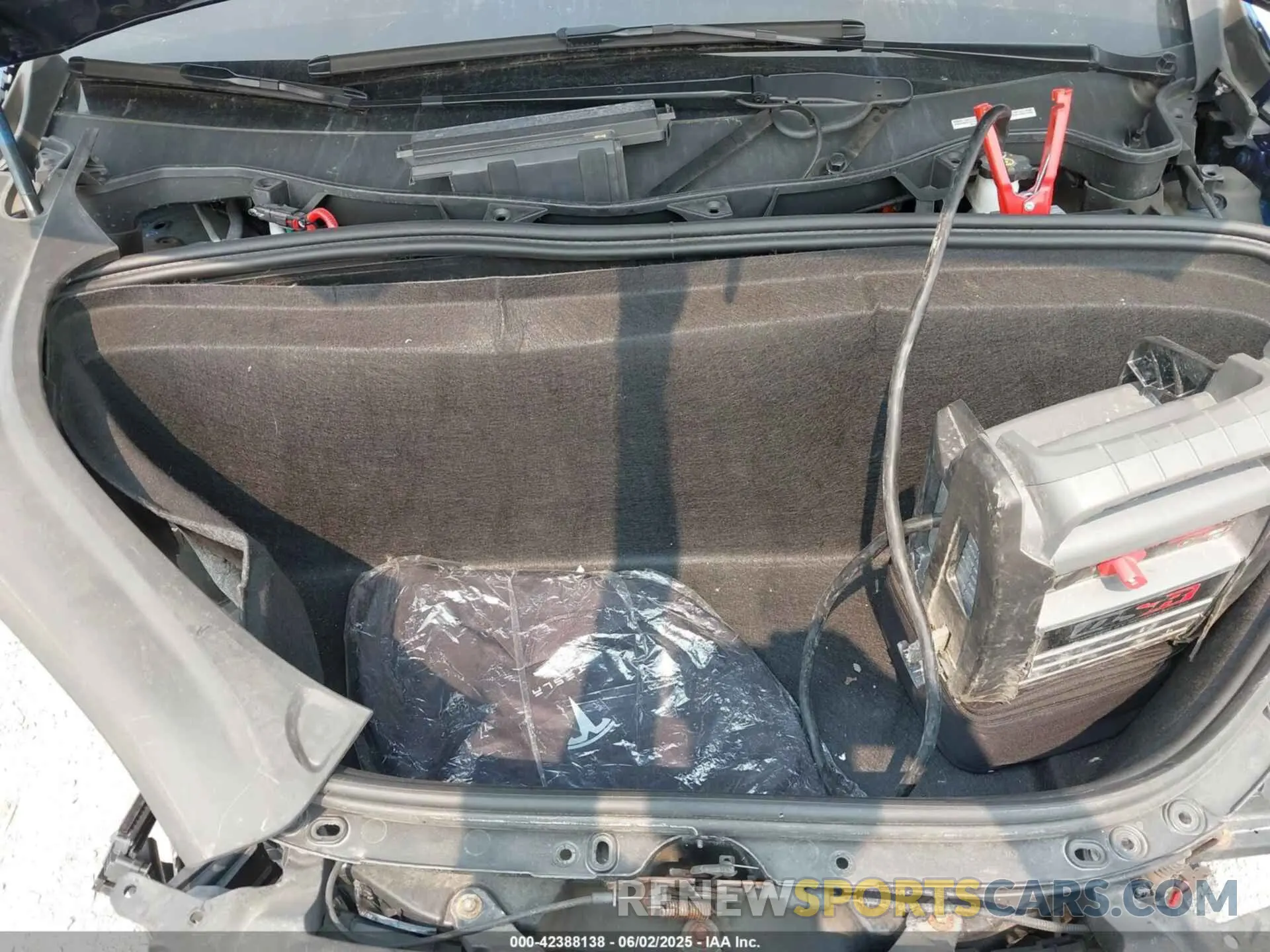 10 Photograph of a damaged car 5YJXCBE22LF231533 TESLA MODEL X 2020