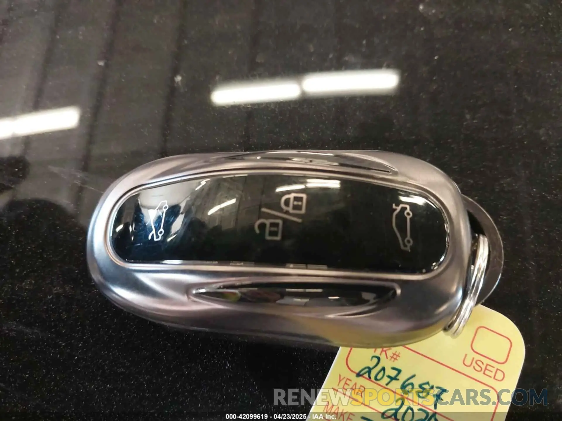 11 Photograph of a damaged car 5YJXCBE22LF261759 TESLA MODEL X 2020