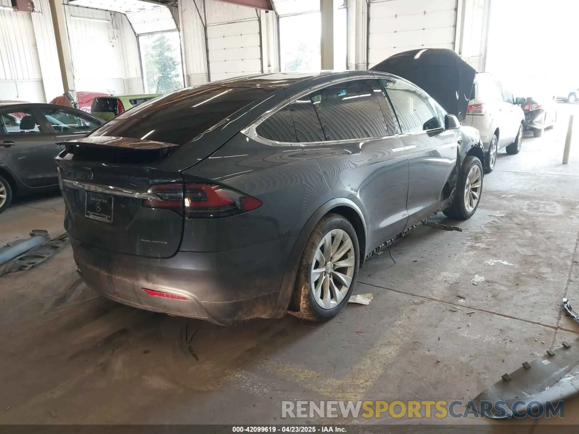 4 Photograph of a damaged car 5YJXCBE22LF261759 TESLA MODEL X 2020
