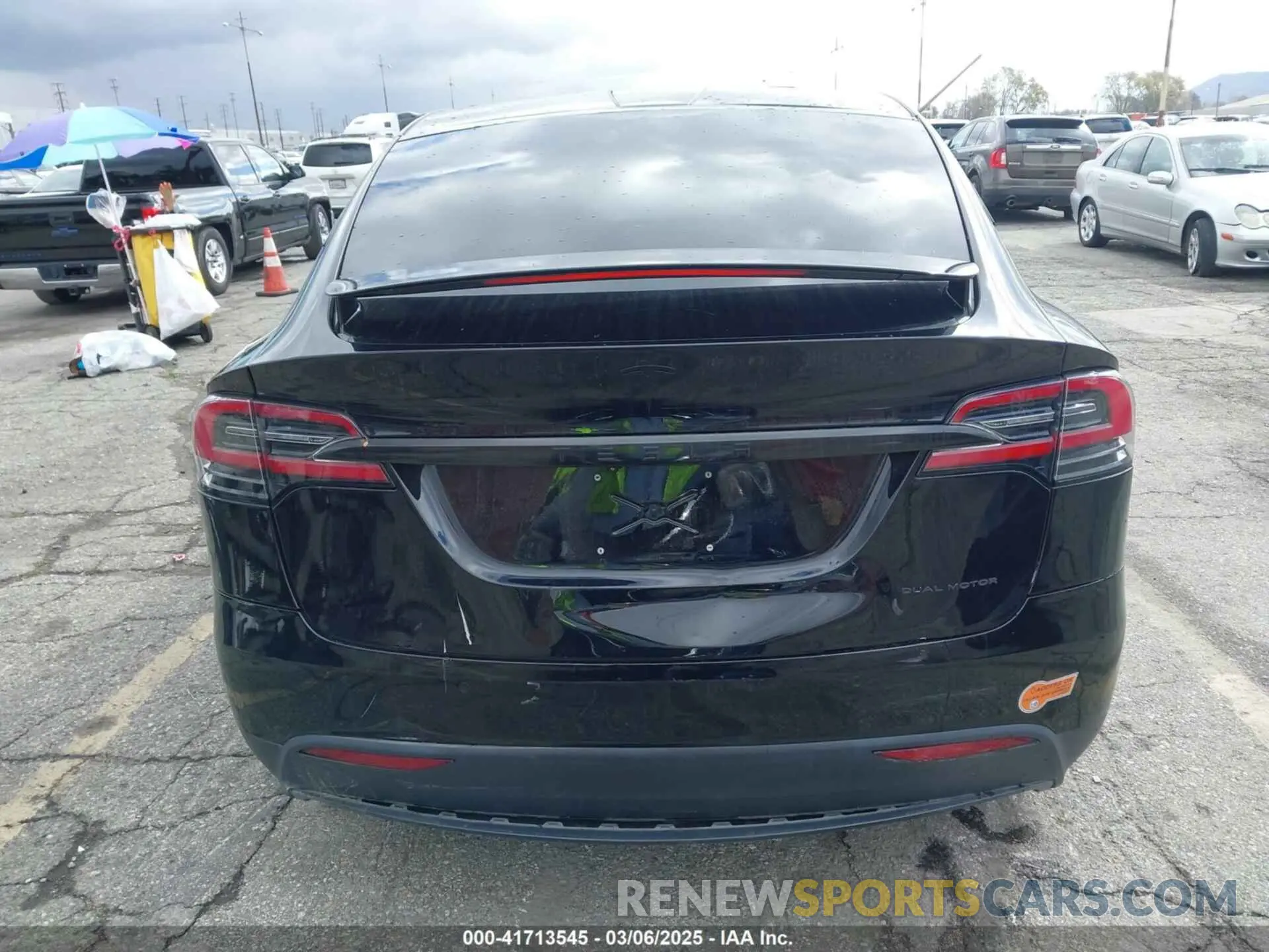 17 Photograph of a damaged car 5YJXCBE22LF283325 TESLA MODEL X 2020