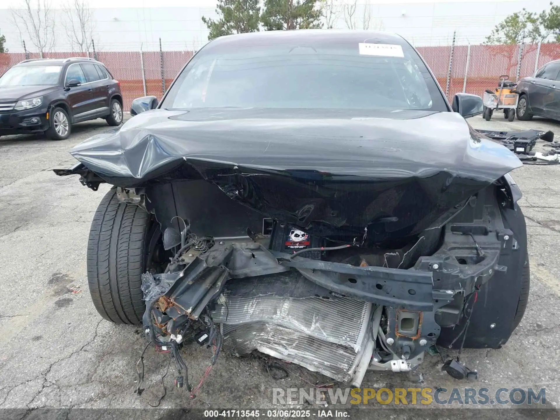 6 Photograph of a damaged car 5YJXCBE22LF283325 TESLA MODEL X 2020