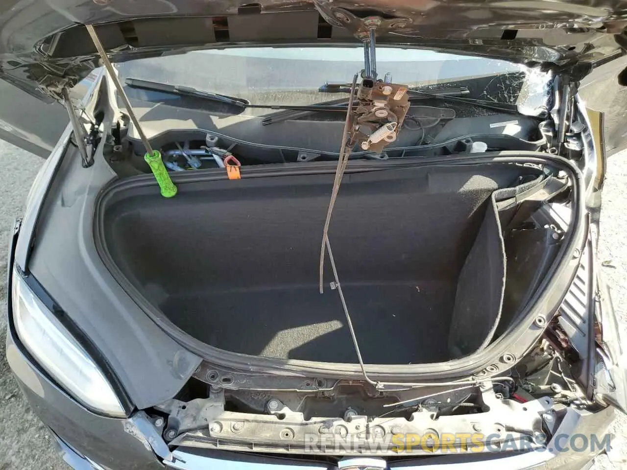 12 Photograph of a damaged car 5YJXCBE23LF261043 TESLA MODEL X 2020