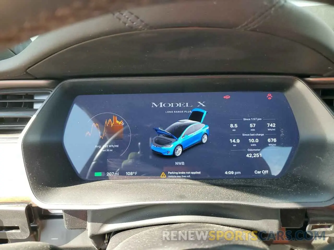9 Photograph of a damaged car 5YJXCBE23LF261043 TESLA MODEL X 2020