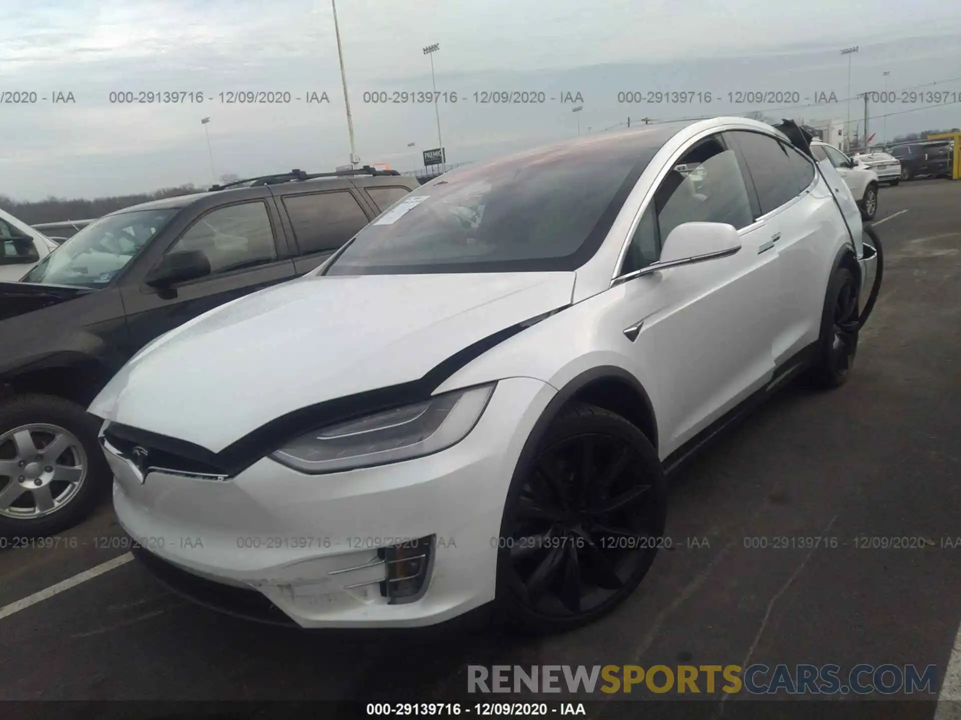 2 Photograph of a damaged car 5YJXCBE23LF298528 TESLA MODEL X 2020