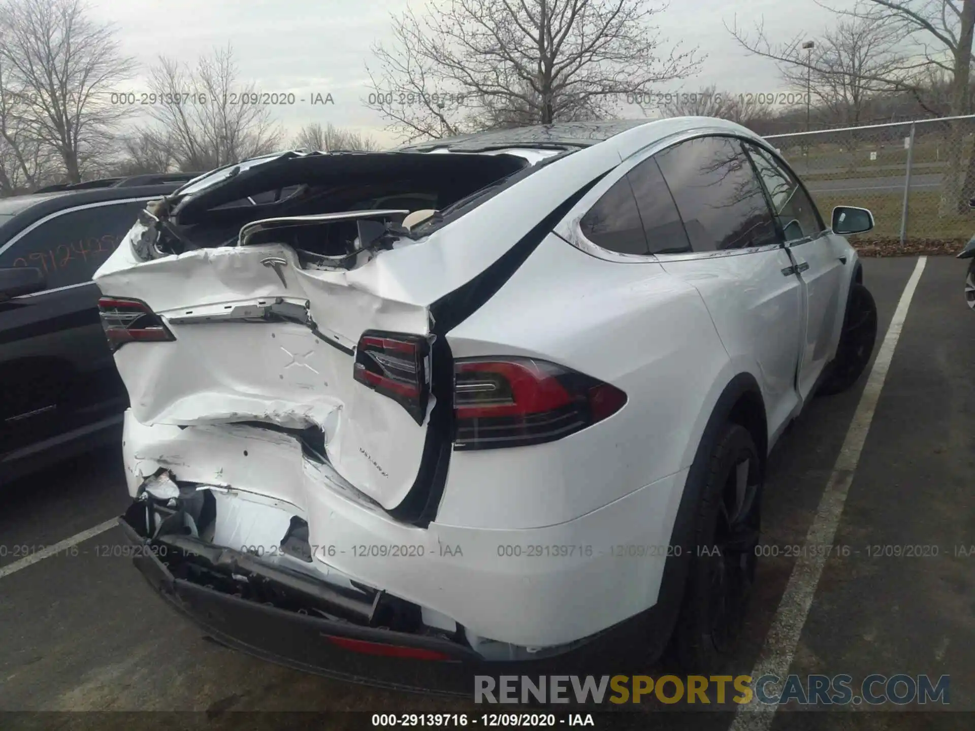 4 Photograph of a damaged car 5YJXCBE23LF298528 TESLA MODEL X 2020