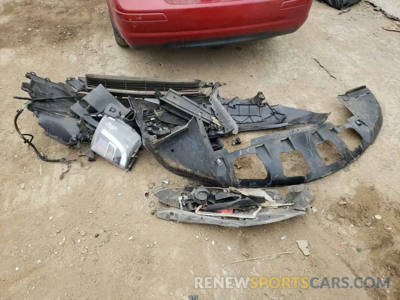13 Photograph of a damaged car 5YJXCBE25LF226035 TESLA MODEL X 2020