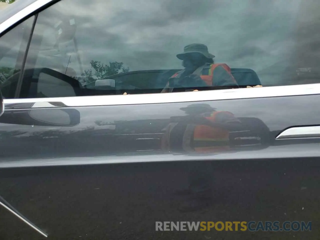 7 Photograph of a damaged car 5YJXCBE25LF242574 TESLA MODEL X 2020