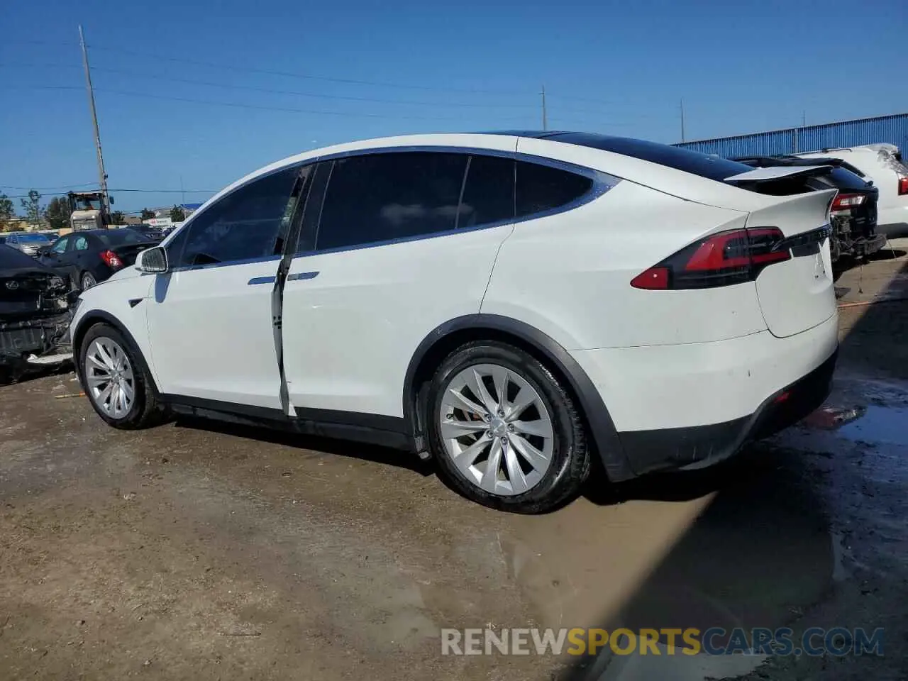 2 Photograph of a damaged car 5YJXCBE25LF281116 TESLA MODEL X 2020