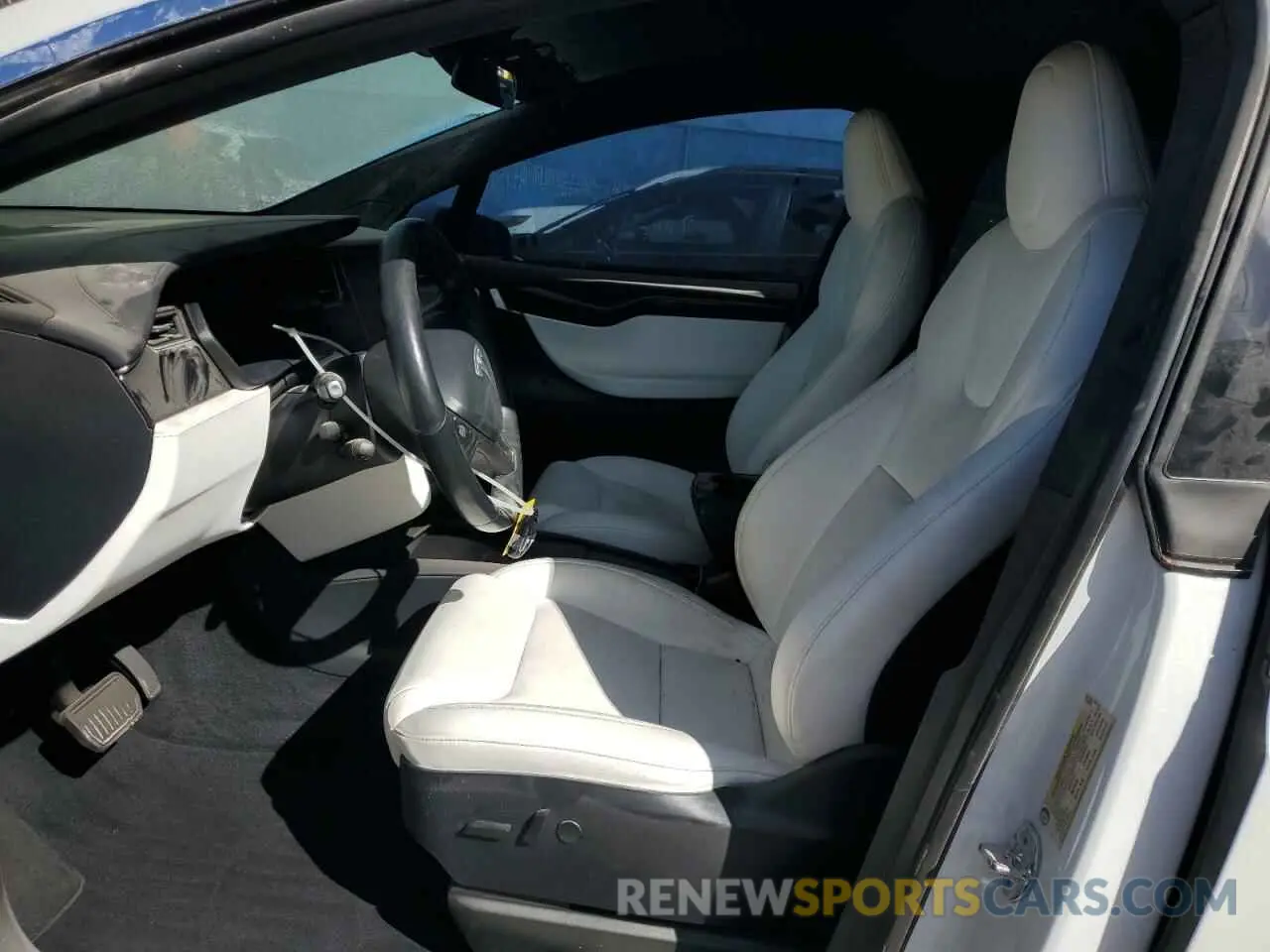 7 Photograph of a damaged car 5YJXCBE25LF281116 TESLA MODEL X 2020