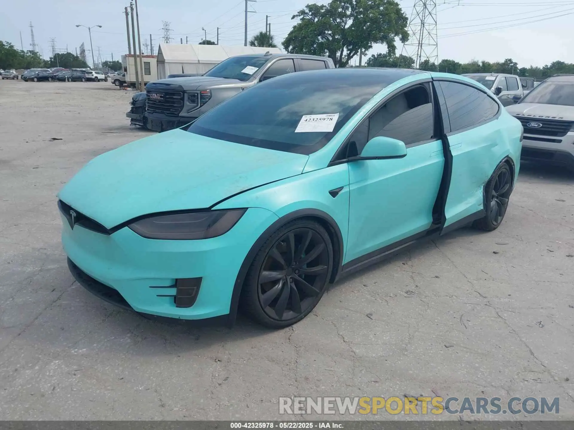 2 Photograph of a damaged car 5YJXCBE26LF249243 TESLA MODEL X 2020