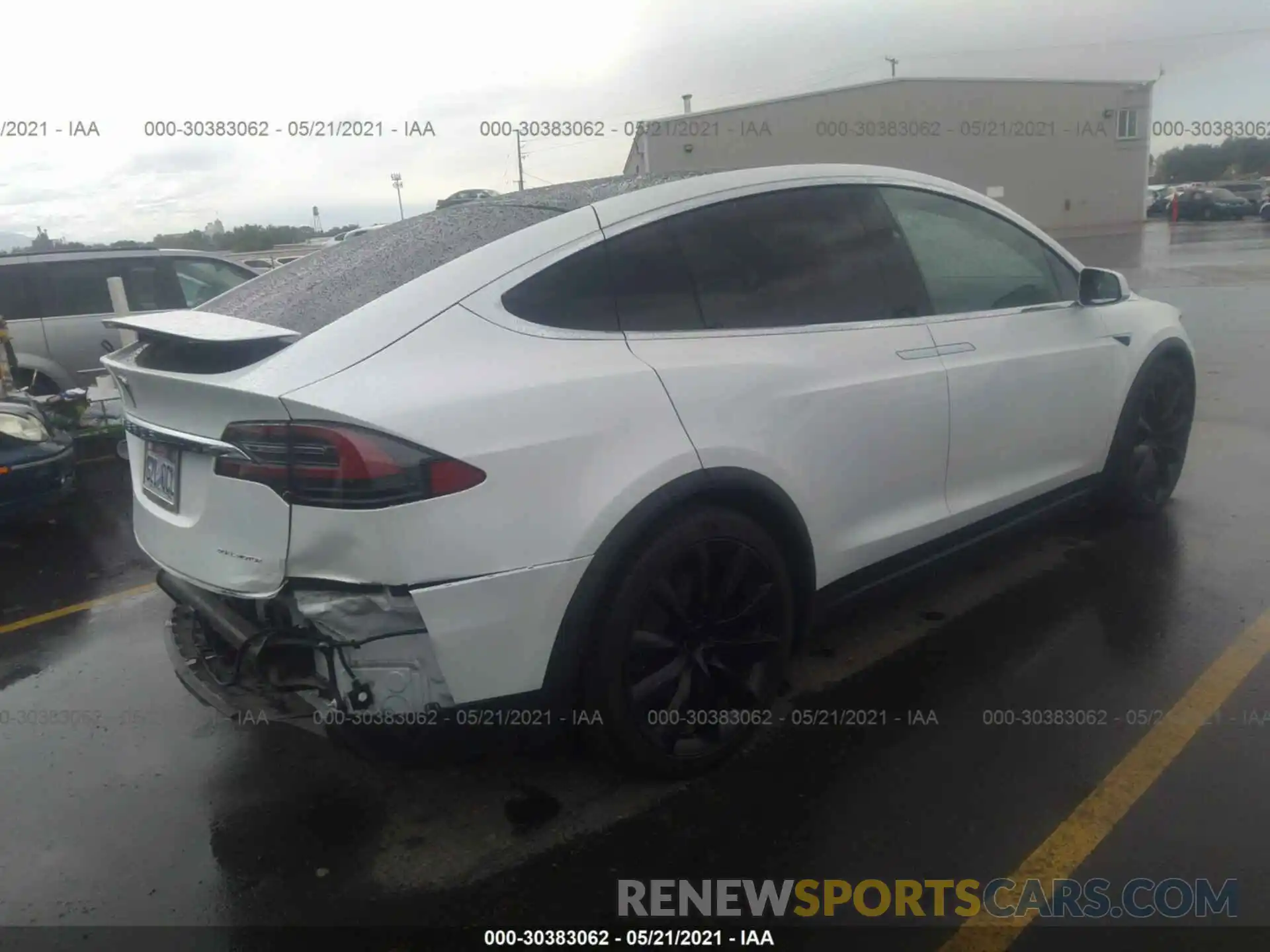 4 Photograph of a damaged car 5YJXCBE26LF284767 TESLA MODEL X 2020