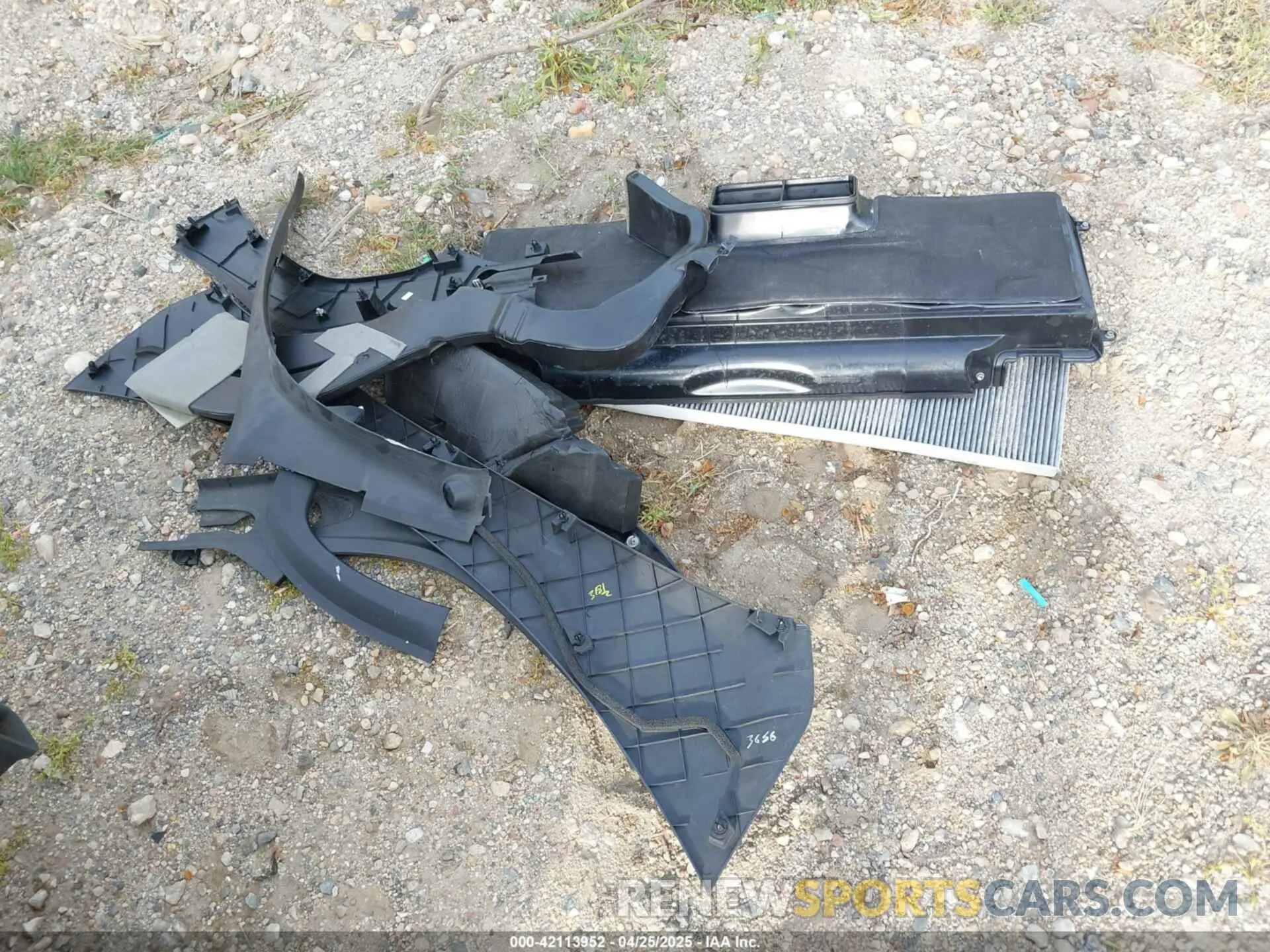 12 Photograph of a damaged car 5YJXCBE26LF300370 TESLA MODEL X 2020