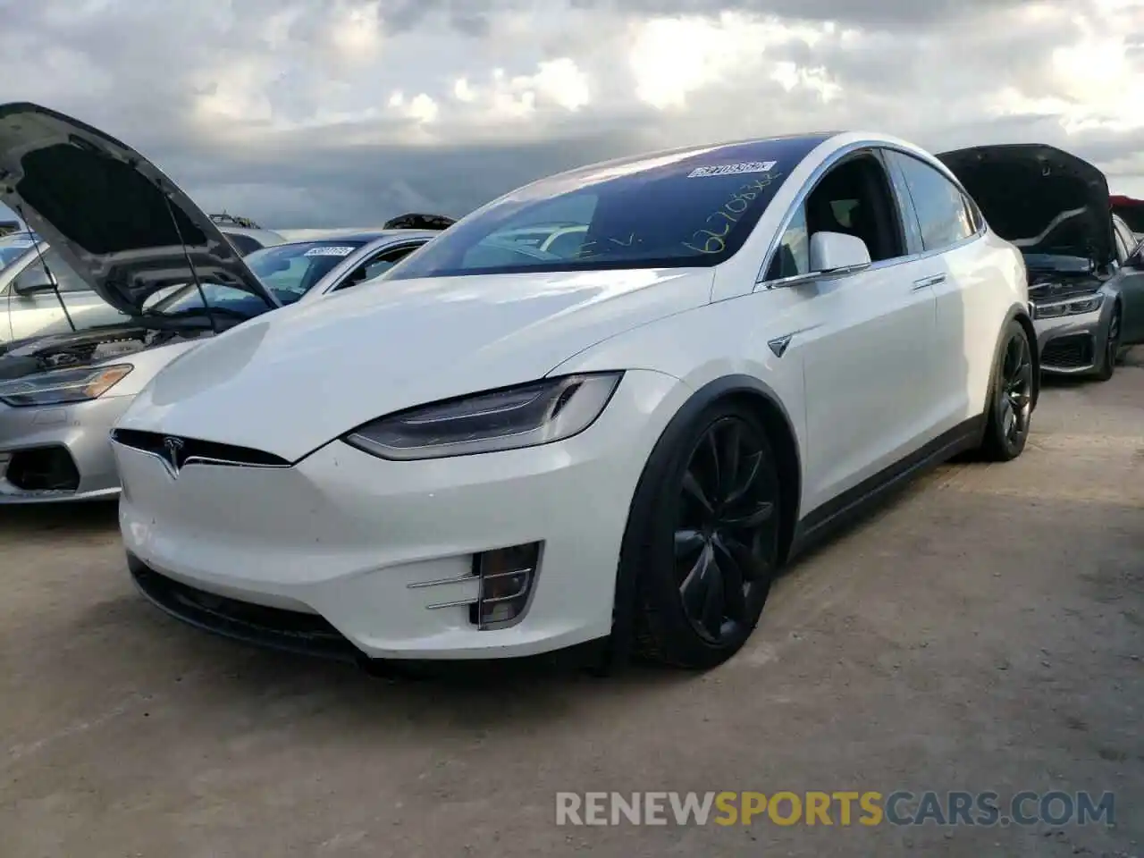 2 Photograph of a damaged car 5YJXCBE28LF219855 TESLA MODEL X 2020