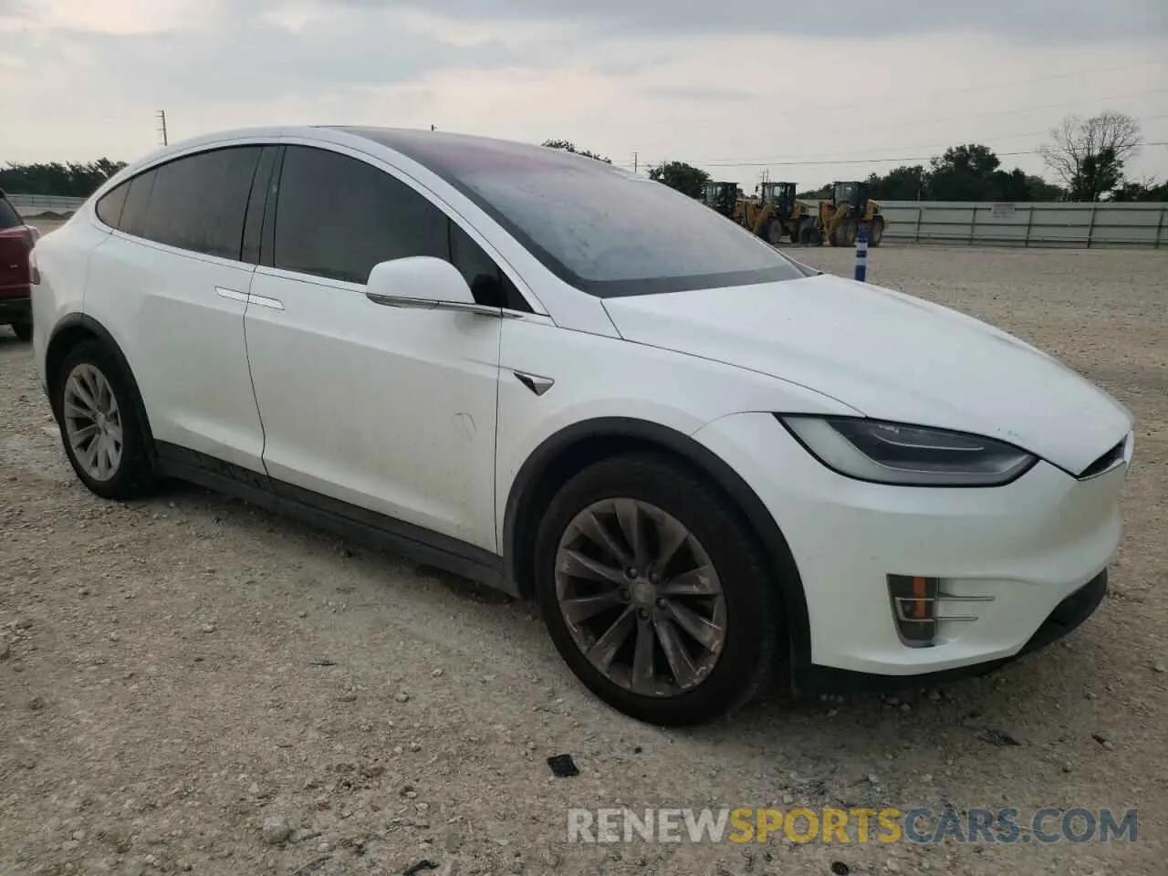 4 Photograph of a damaged car 5YJXCBE28LF297603 TESLA MODEL X 2020